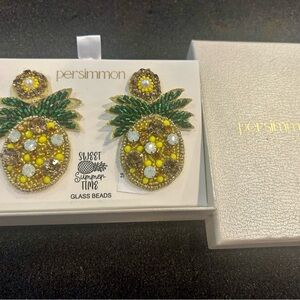 ❤️❤️❤️Pineapple Earrings with Green and Yellow Beads NWT